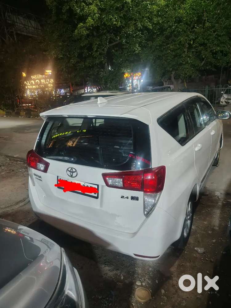 Innova Crysta Well Maintained With Service Record