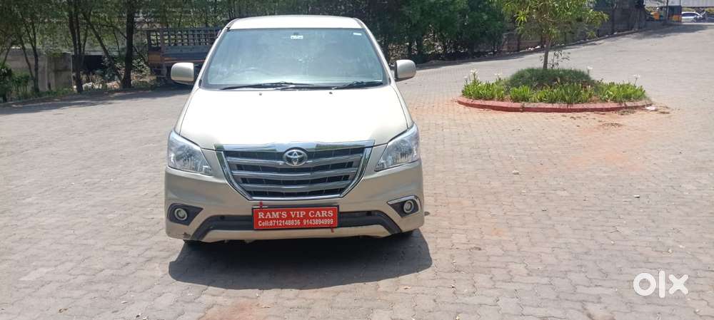 Toyota Innova 2.5 G (diesel) 8 Seater, 2015, Diesel