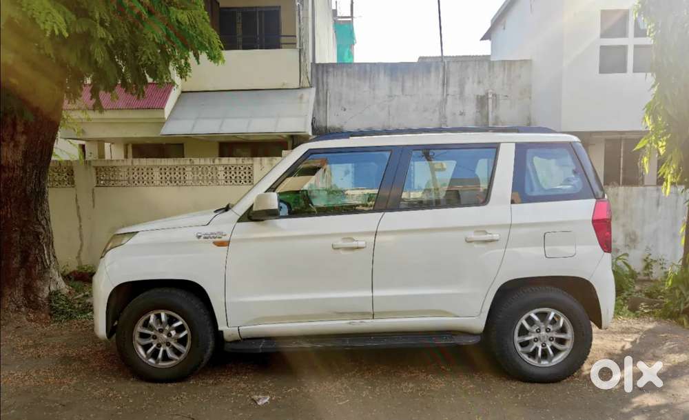 Mahindra Tuv 300 T8 Amt, 2015, Diesel