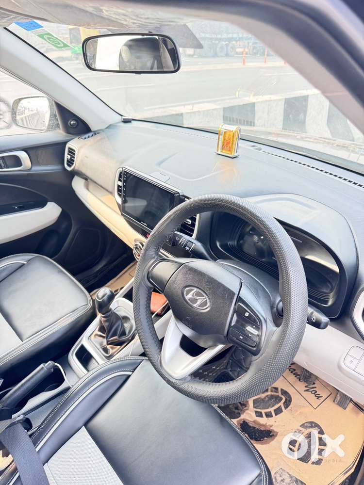Hyundai Venue 2025 Petrol Good Condition