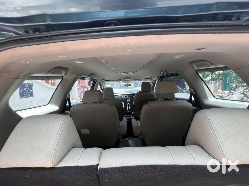 Mahindra Marazzo M8, 2018, Diesel
