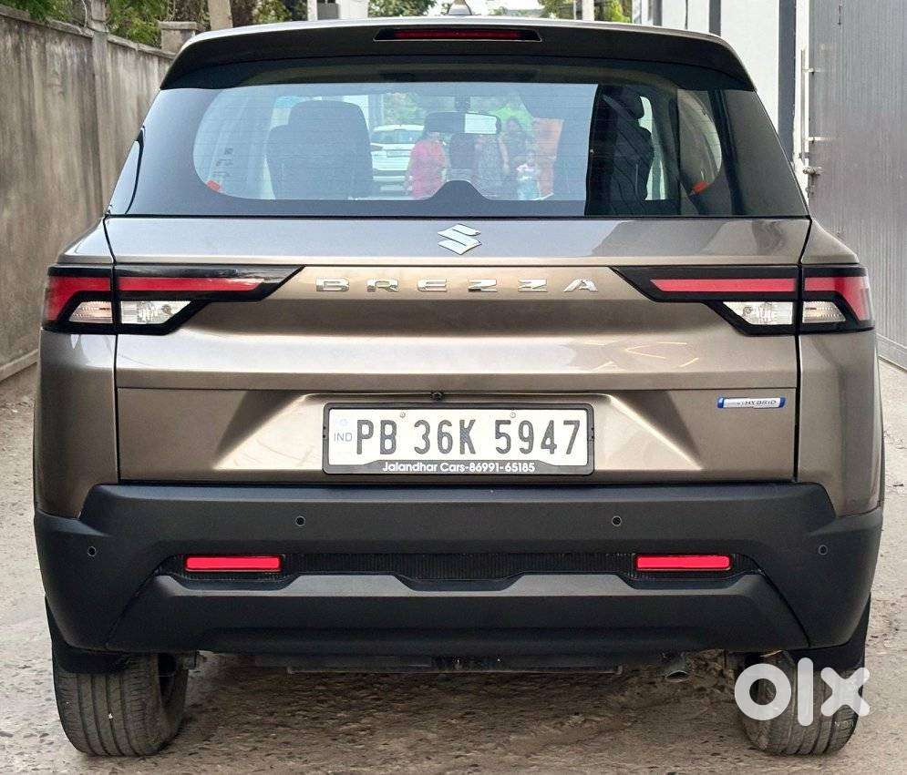 Maruti Suzuki Brezza, 2023, Petrol