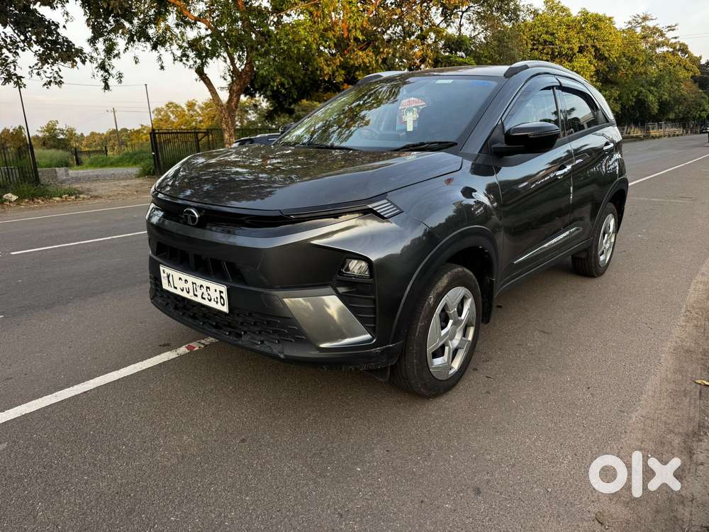 Tata Nexon Smart Plus S 1.2 Revotron Petrol 5 Mt, 2024, Petrol