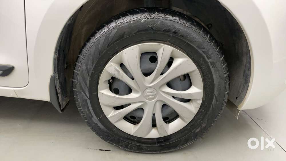 Maruti Suzuki Swift Amt Vvt Vxi, 2022, Petrol