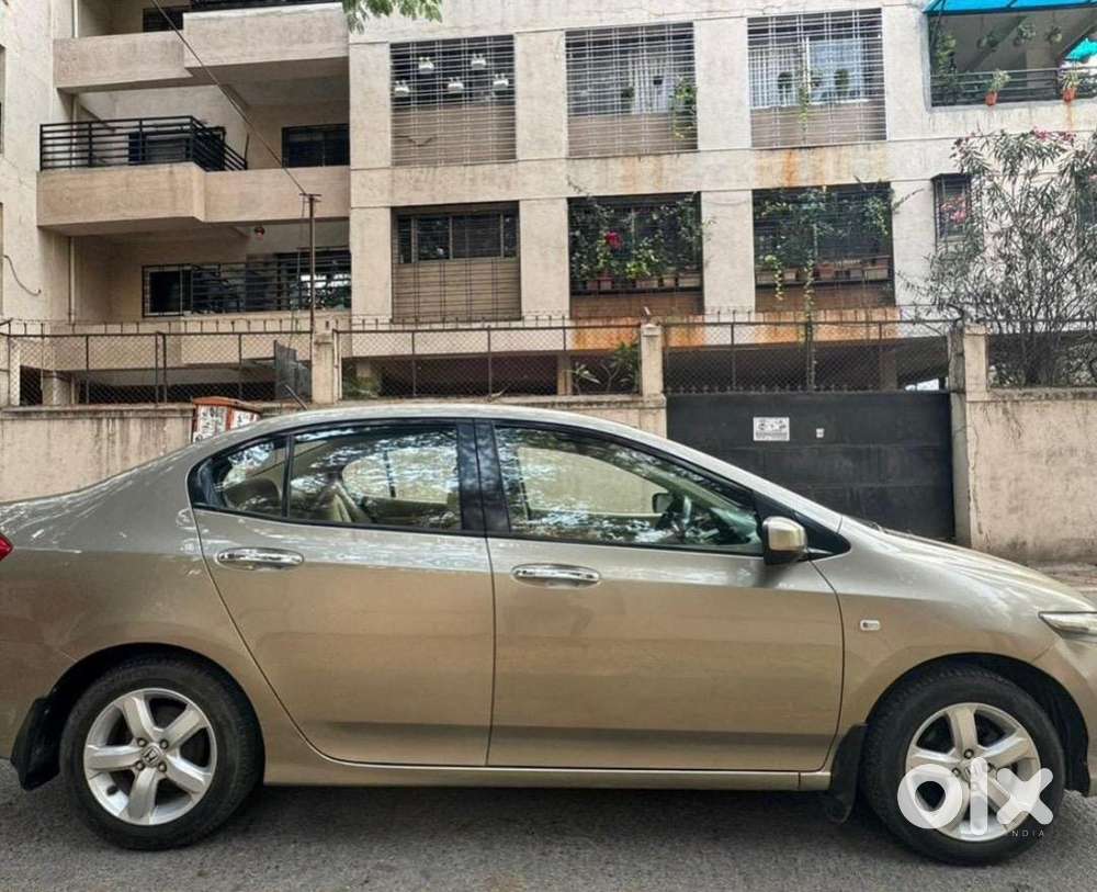 Honda City 2010 Cng & Hybrids Good Condition