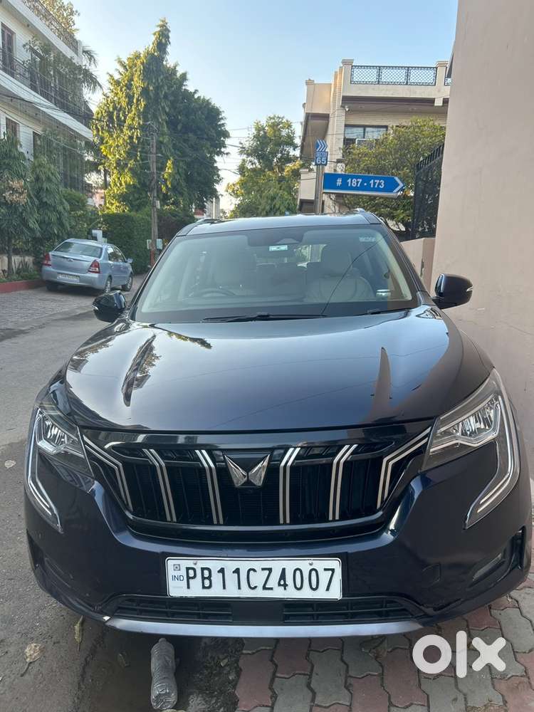 Mahindra Xuv700 2022 Petrol Well Maintained