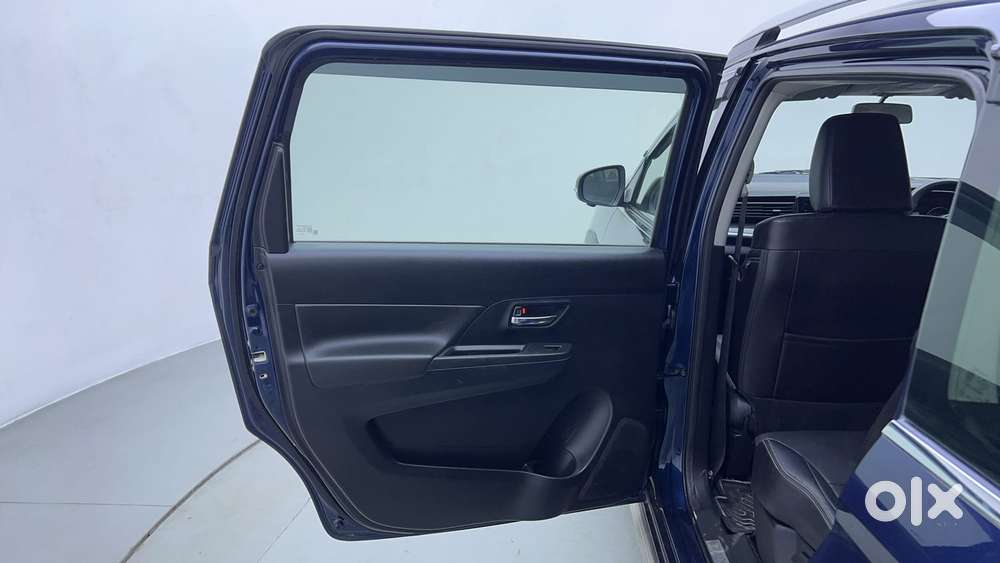 Maruti Suzuki Xl6 1.5 Alpha Plus At, 2023, Petrol