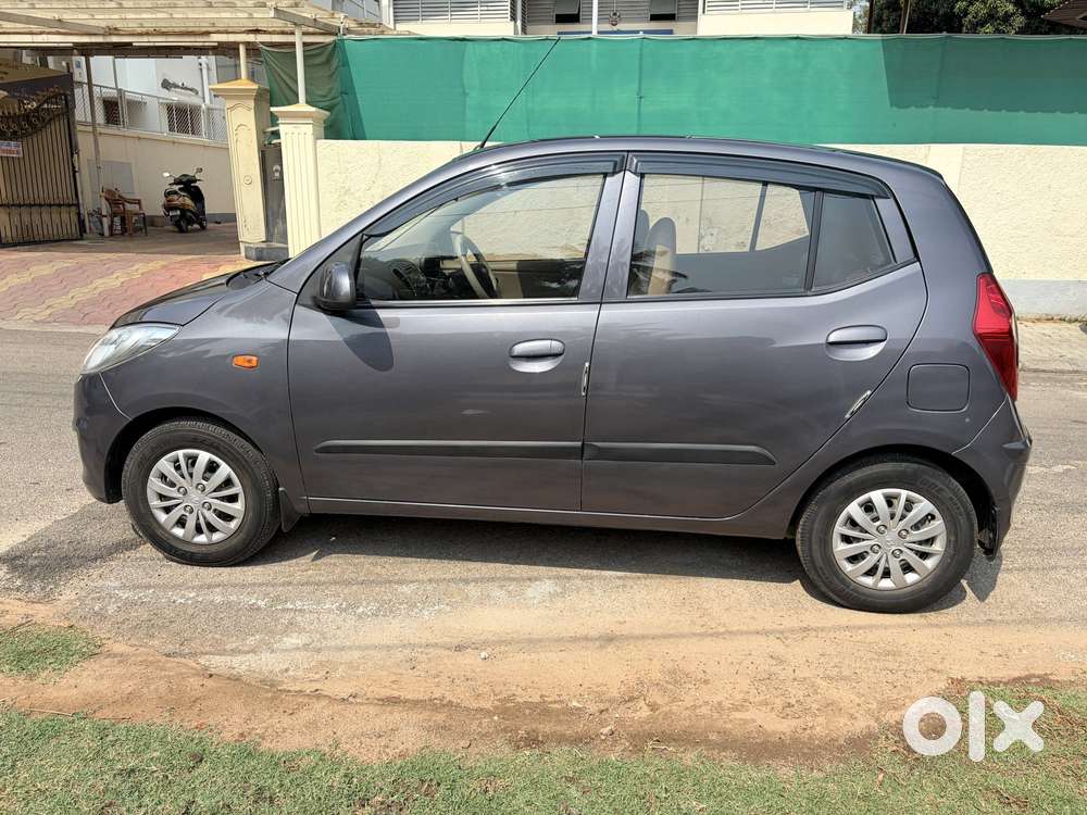 Hyundai I10 Sportz, 2014, Petrol