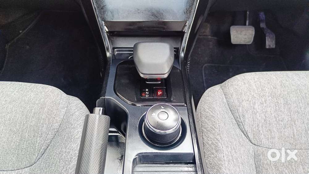 Tata Curvv Creative Plus S 1.2 Revotron Petrol 7dca, 2025, Petrol