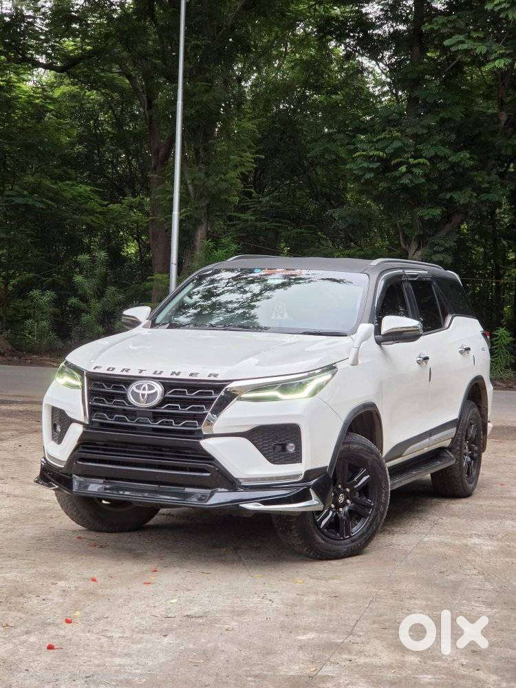 Toyota Fortuner Leader Edition (at), 2024, Diesel