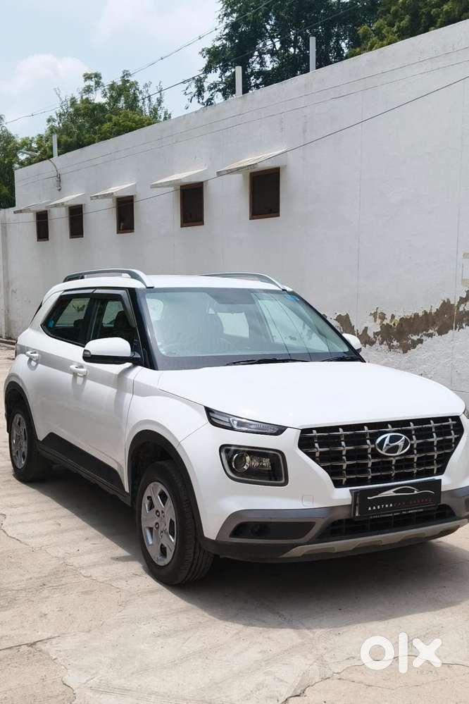 Hyundai Venue S Plus Mt 1.2 Kappa, 2022, Petrol