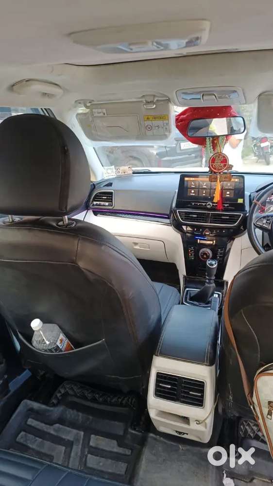 Mahindra Xuv 3xo Mx3 Pro 2024