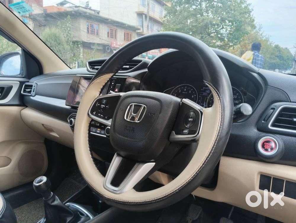 Honda Amaze 2nd Gen Vx, 2023, Petrol