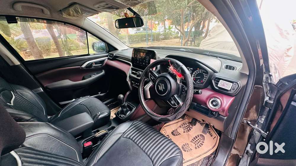 Maruti Suzuki Grand Vitara 2022 Petrol Well Maintained