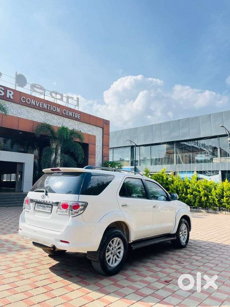 Toyota Fortuner 3.0 4x2 Mt, 2012, Diesel