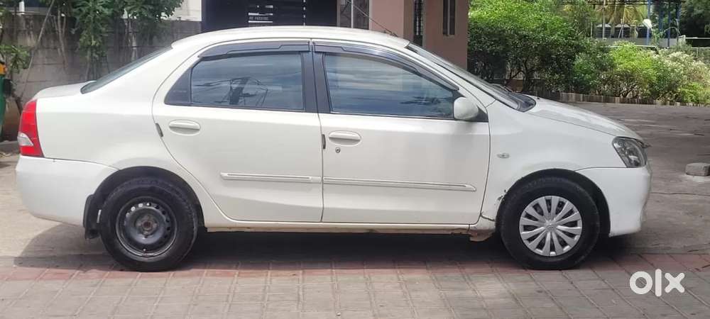 Toyota Etios 1.5 G, 2011, Petrol