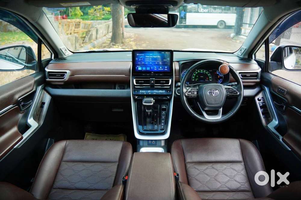 Toyota Innova Hycross 2.0 Zx Hybrid 7 Str, 2023, Petrol