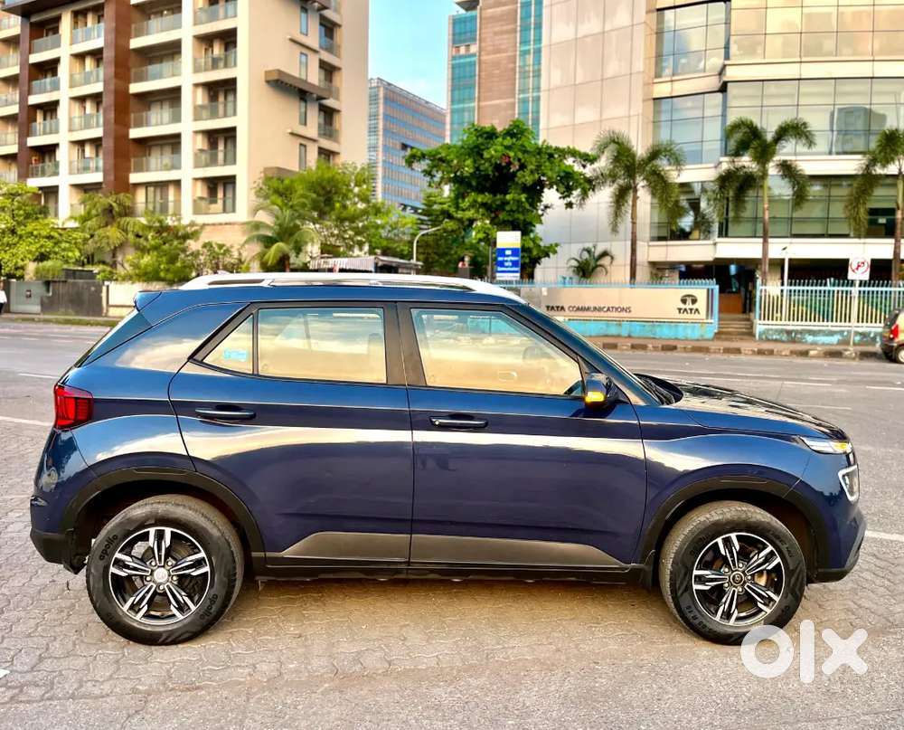 Hyundai Venue 1.2 S 2021 Petrol Manual 2022 Ragistration