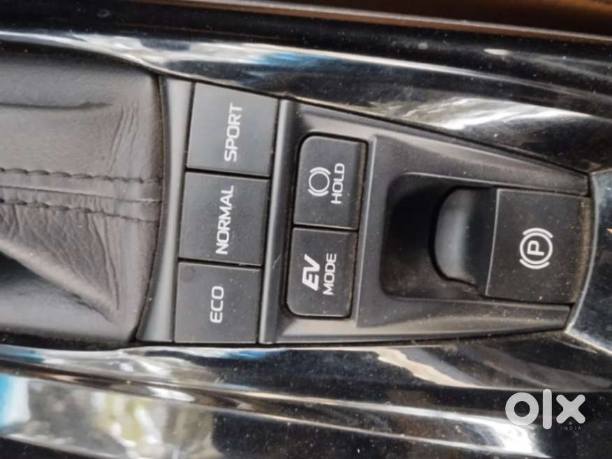Toyota Camry Hybrid, 2025, Petrol