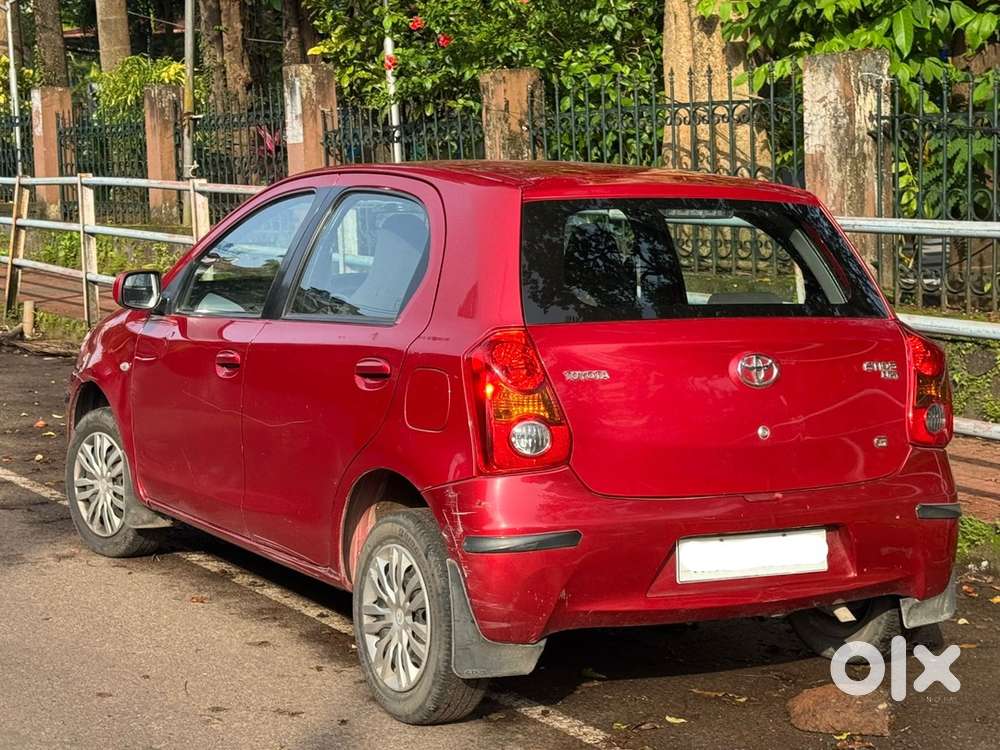 Toyota Etios Liva 2011 Petrol Well Maintained