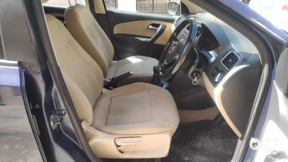Volkswagen Polo Petrol Highline 1.2l, 2015, Petrol