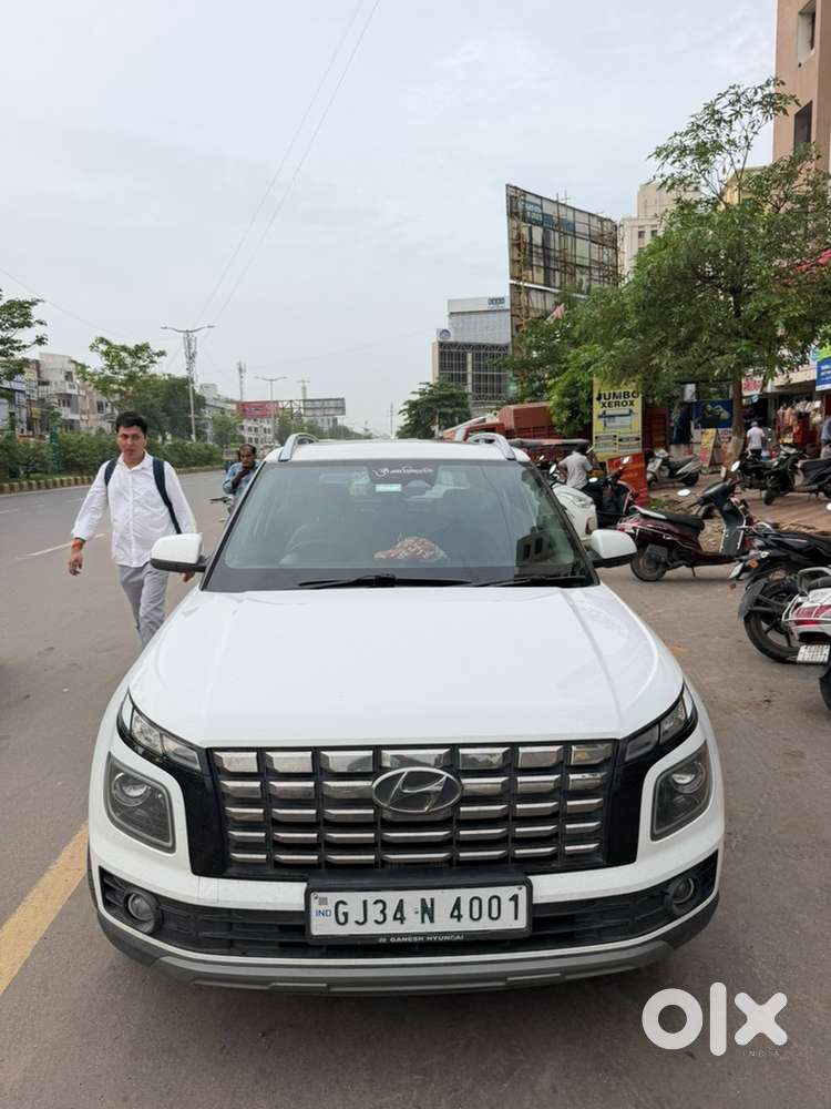 Hyundai Venue Diesel Manual 2024