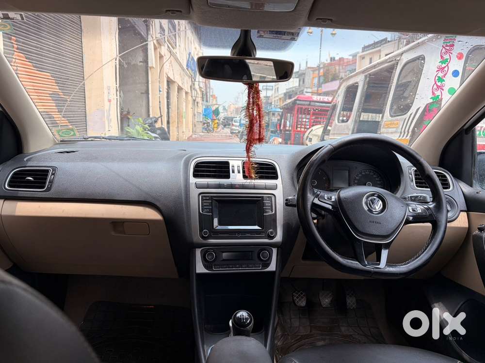 Volkswagen Ameo Petrol 2017