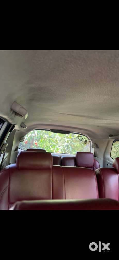 Toyota Innova Diesel 2013 Variant