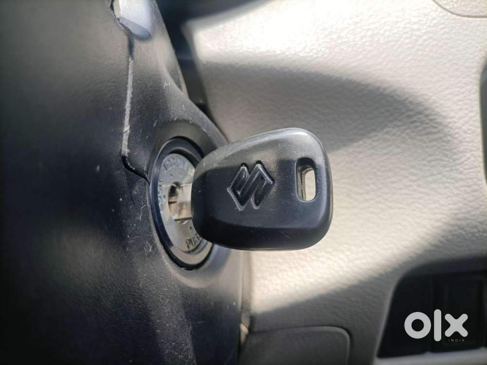 Maruti Suzuki Celerio Vxi Optional Amt, 2014