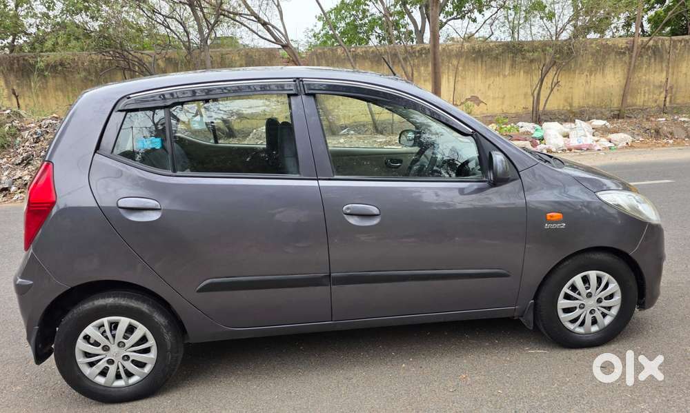Hyundai I10 Sportz, 2016, Petrol