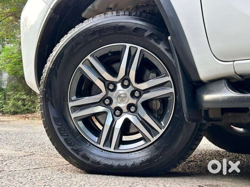 Toyota Fortuner 4x2 At 2.7 Petrol, 2024, Petrol