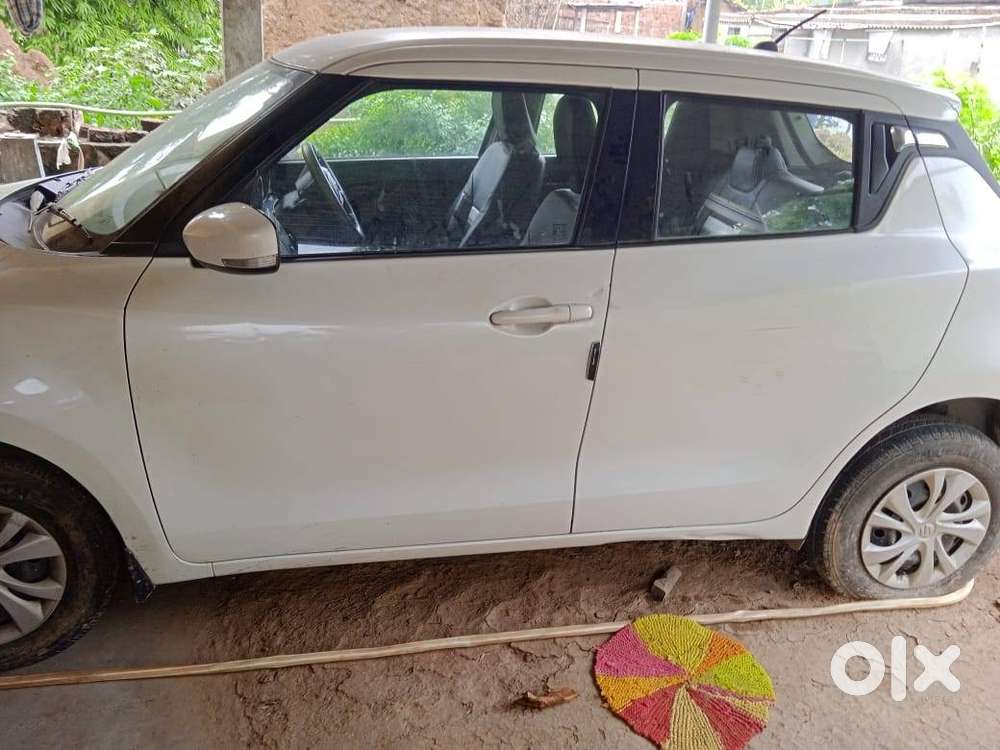M38000aruti Suzuki Swift Vxi 2018