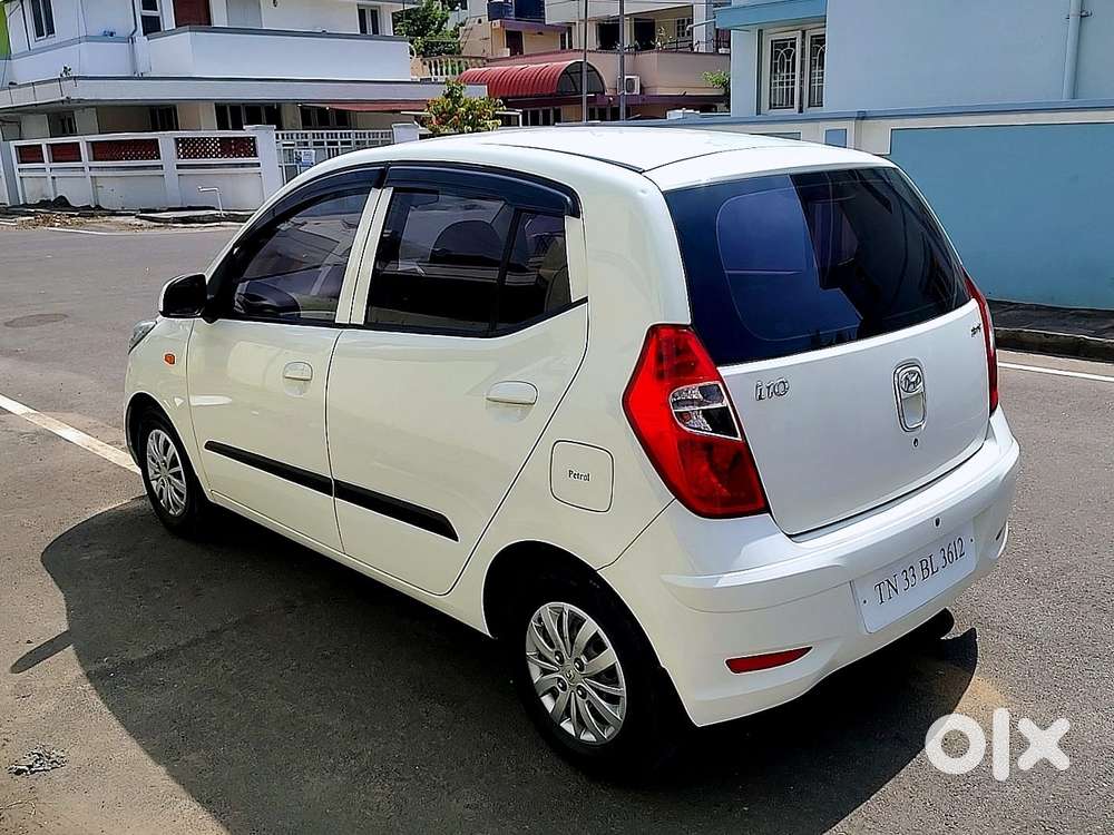 Hyundai I10 Sportz, 2016, Petrol