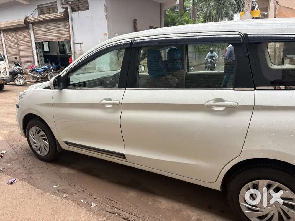 Maruti Suzuki Ertiga Vxi 2026