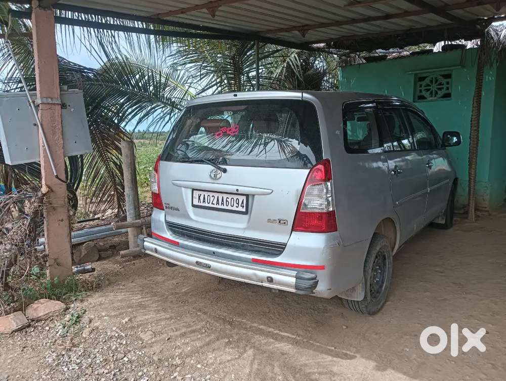 Toyota Innova 2010