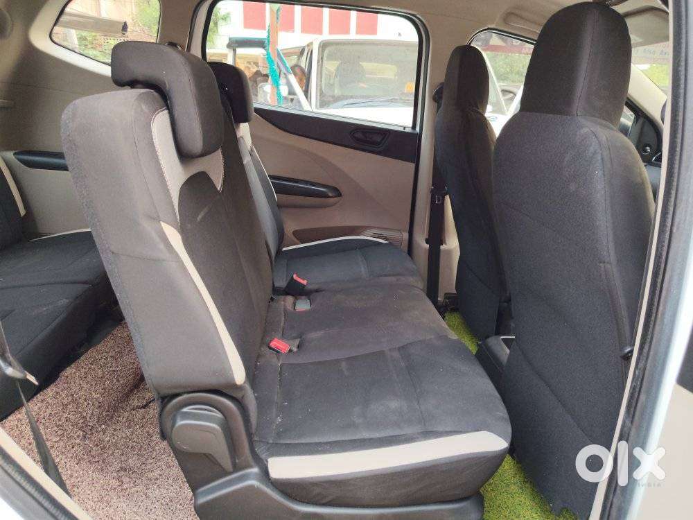 Renault Triber Rxl, 2023, Petrol