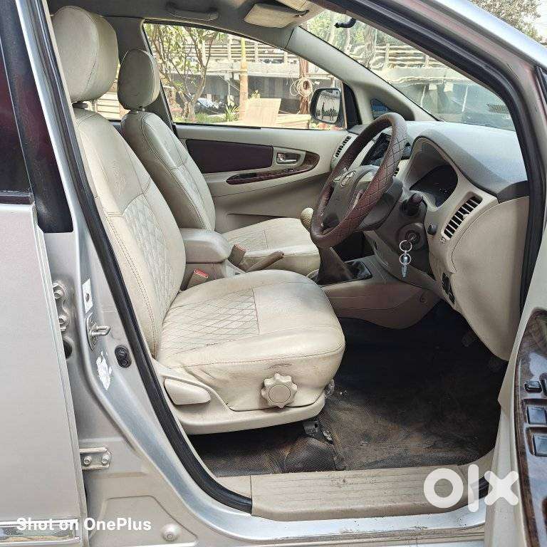 Toyota Innova 2.5 Ev (diesel) Ps 8 Seater Bs Iv, 2013, Diesel