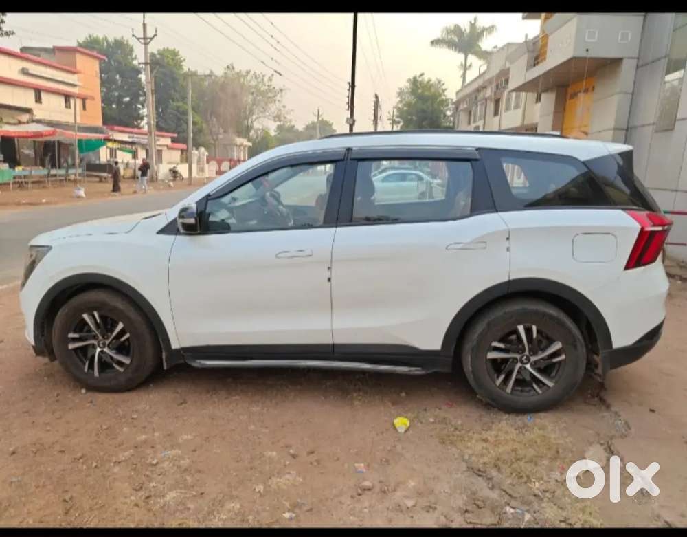 Mahindra Xuv700 2022 Diesel 80000 Km Driven