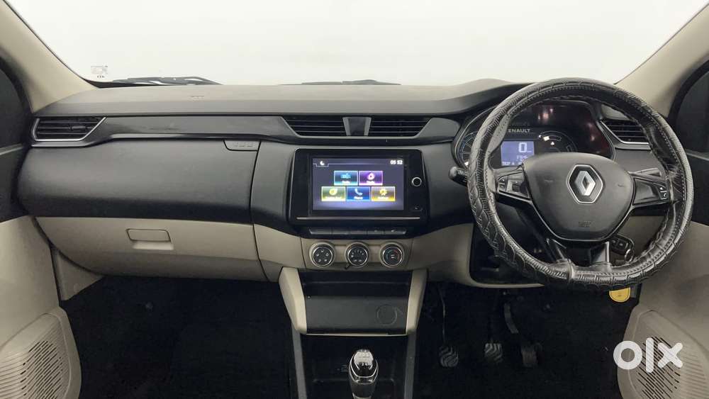 Renault Triber Rxt, 2023, Petrol