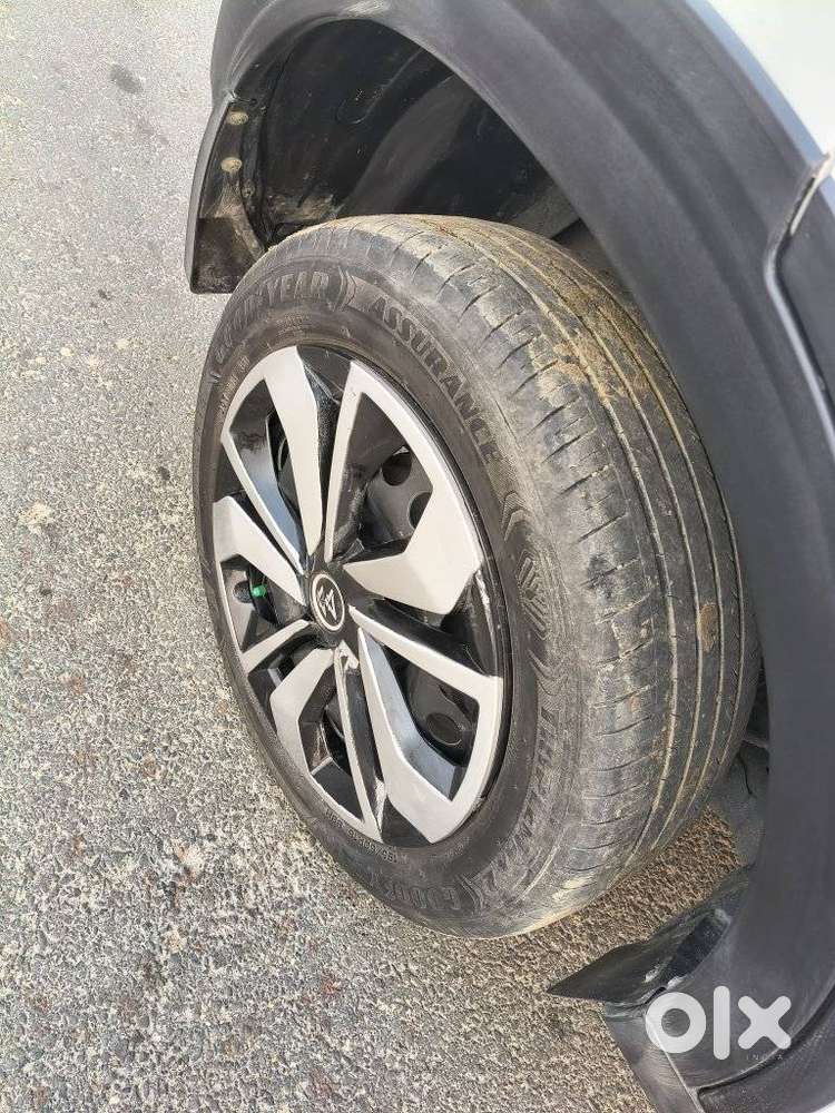 Tata Nexon Pure 1.2 S Revotron Petrol 6 Mt, 2024, Petrol