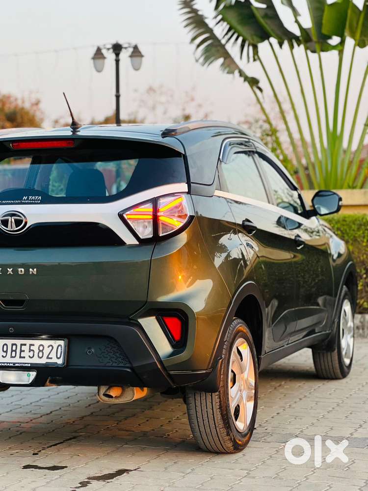 Tata Nexon, 2022, Petrol