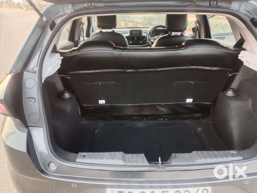 Tata Altroz 1.2 Xm, 2021, Petrol