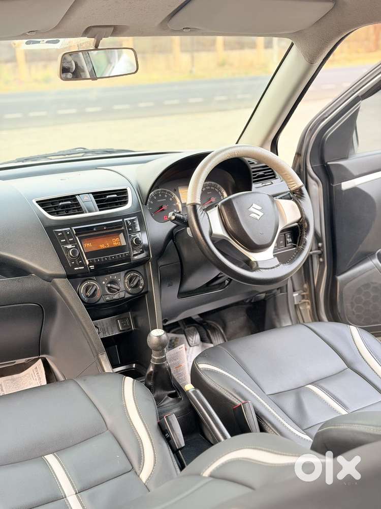 Maruti Suzuki Swift Vxi + Manual, 2013, Petrol