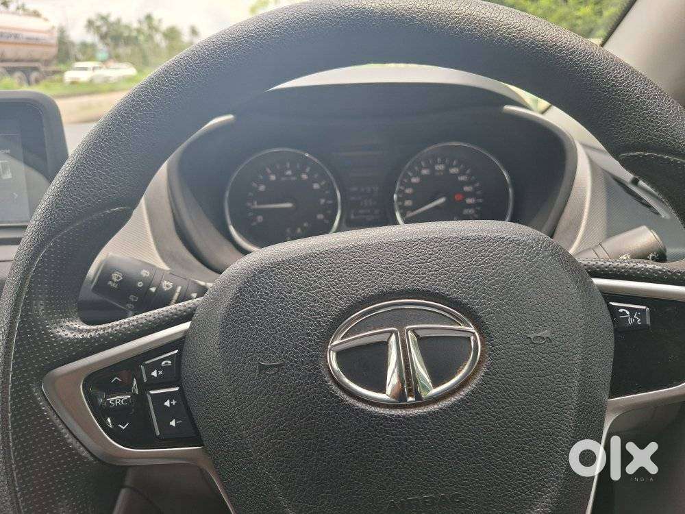 Tata Nexon 1.5 Revotorq Xz Plus Premium Dual Tone, 2017, Diesel