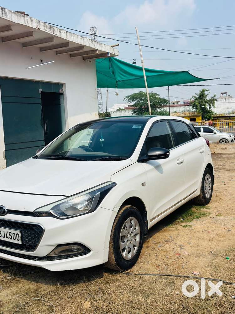 Hyundai I20 2017 White Colour