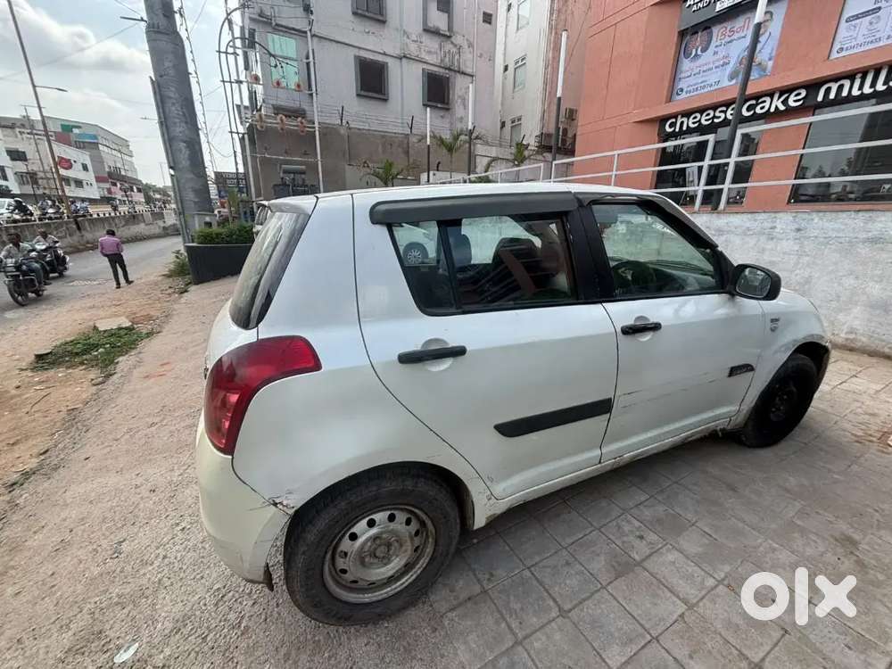 Maruti Suzuki Swift Lxi 2009 Fourth-hand