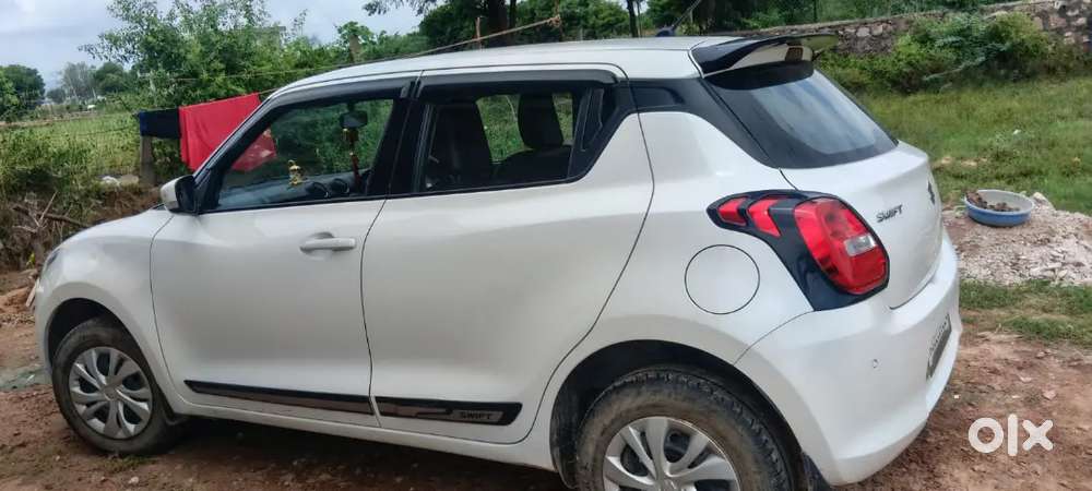 Maruti Suzuki Swift Petrol 2023