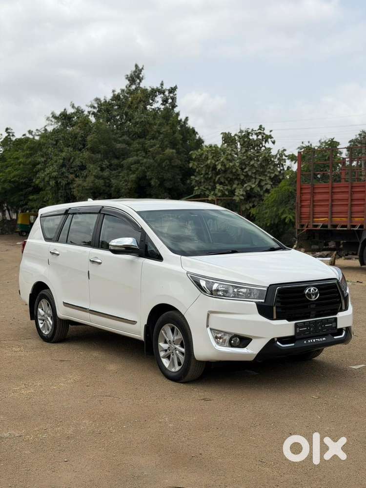 Toyota Innova Crysta 2020