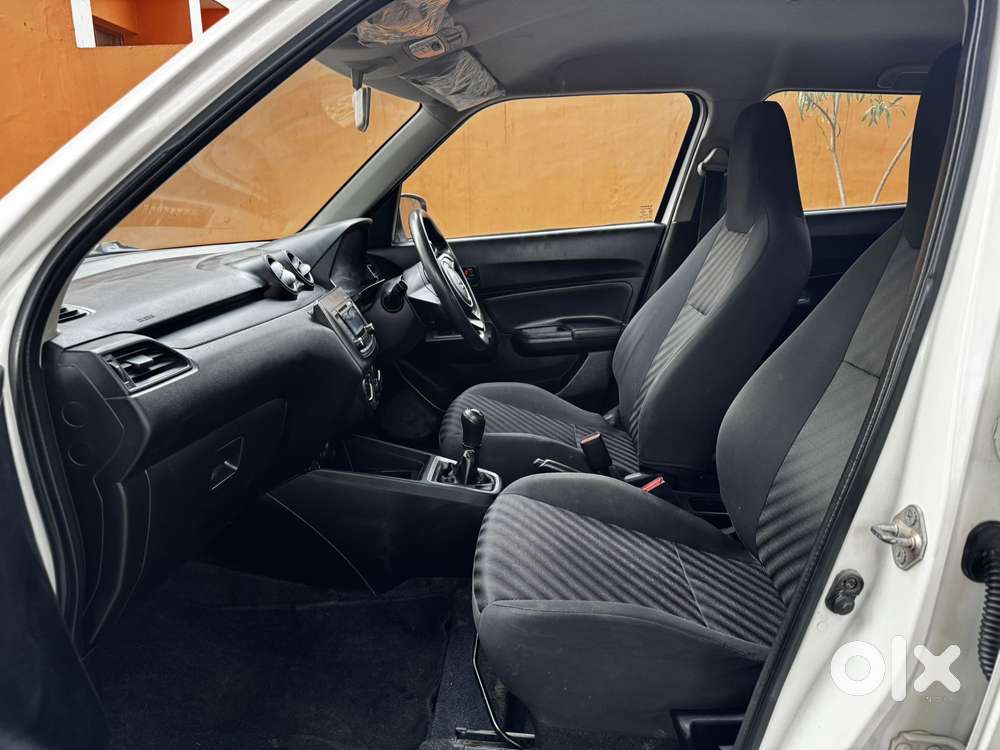 Maruti Suzuki Swift 1.2 Lxi (o), 2022, Petrol