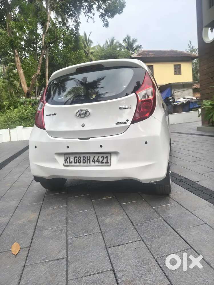 Hyundai Eon Magna 2016
